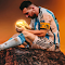 Live Wallpaper of Messi Holding the World Cup