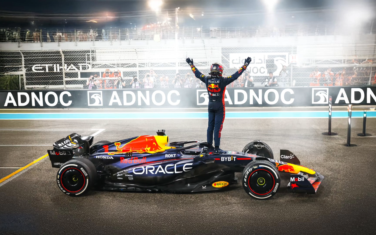 Max Verstappen Red Bull F1 Champion Maserati Live Wallpaper - 截图 1